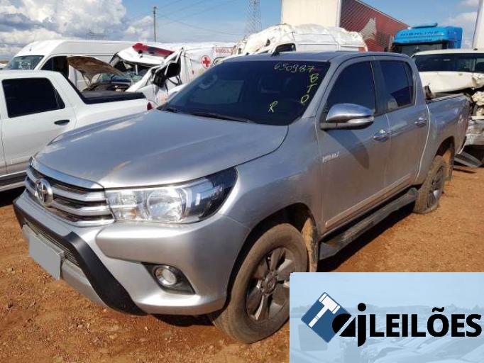 TOYOTA HILUX CD 16/17