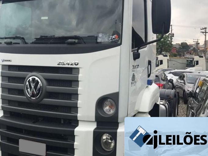 VOLKSWAGEN CONSTELLATION 21/22