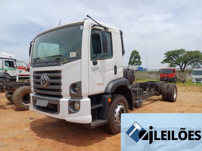 VOLKSWAGEN CONSTELLATION 23/24