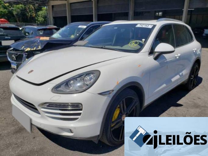 PORSCHE CAYENNE 13/13