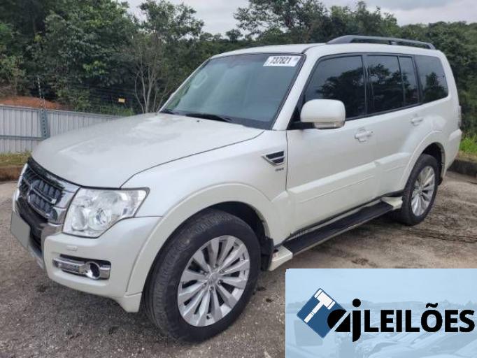 MITSUBISHI PAJERO FULL 18/19