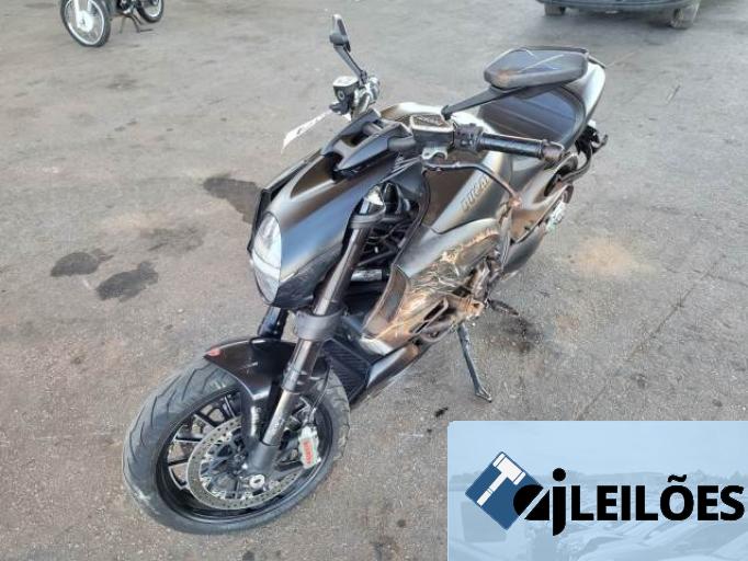 DUCATI DIAVEL 14/14