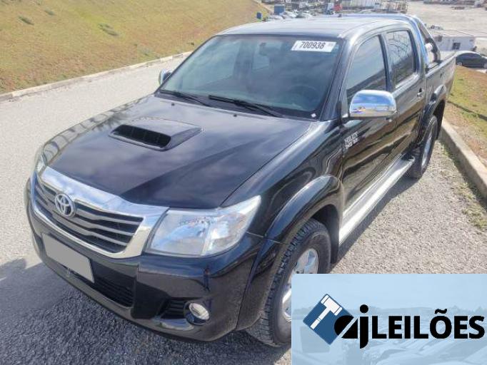 TOYOTA  HILUX CD 13/13