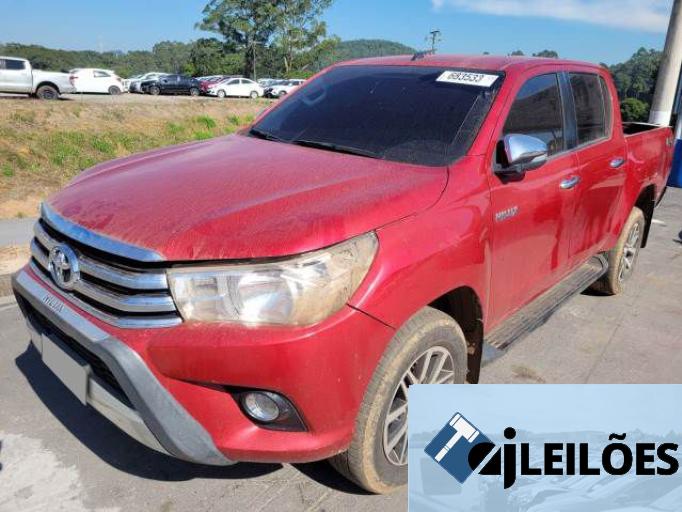 TOYOTA  HILUX CD 16/17